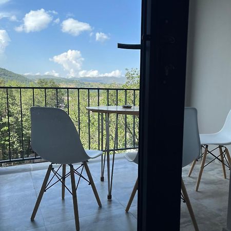 Monstera Leaf Appartment, Kechi House, ซากาดซอร์ ภายนอก รูปภาพ